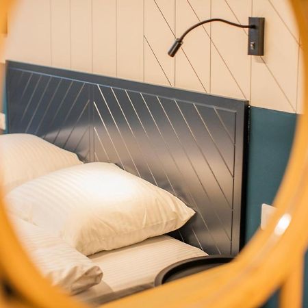Benelux Hotel Печ Экстерьер фото