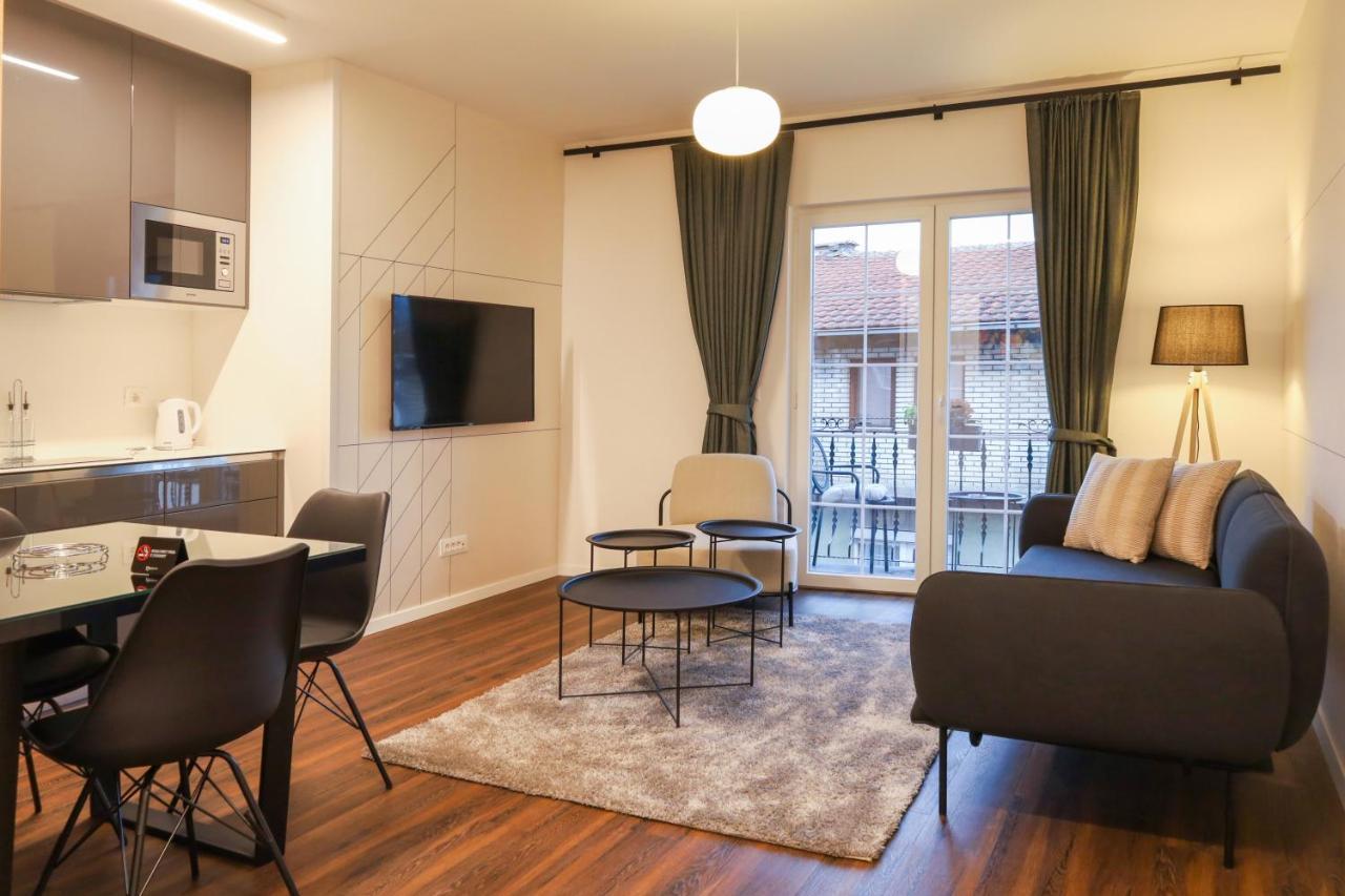 Benelux Hotel Печ Экстерьер фото